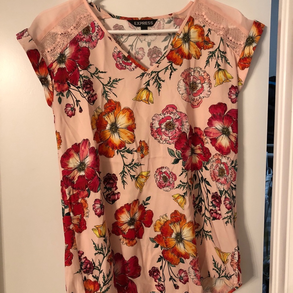 Express Floral V-Neck
